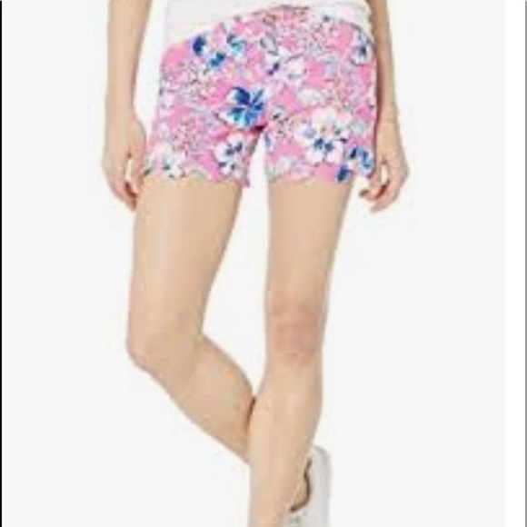 Lily Pulitzer The Chipper Short in limeade size 2 - Picture 1 of 9